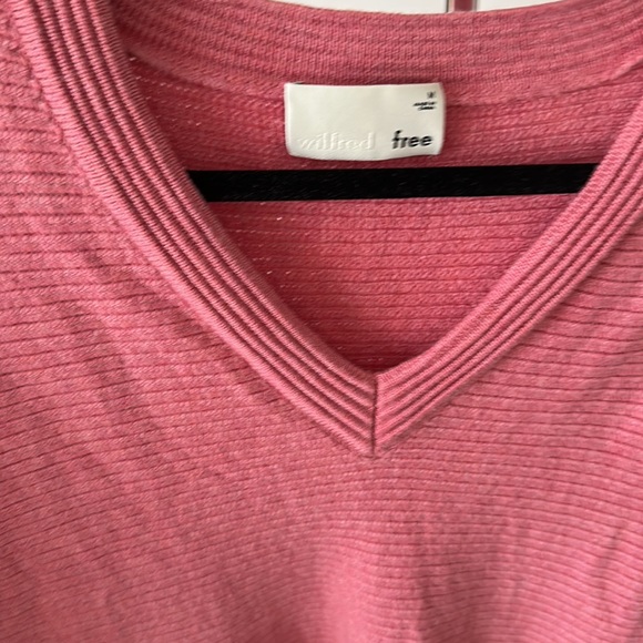 Sweater - Picture 2 of 4